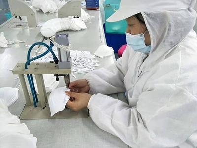 大愛(ài)!武漢開(kāi)發(fā)區(qū)一停工企業(yè)無(wú)限期開(kāi)工生產(chǎn)醫(yī)療防護(hù)品 全力滿足市場(chǎng)需求